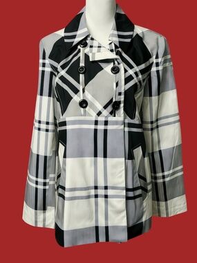 Women’s Double-Breasted Plaid Lightweight Jacket